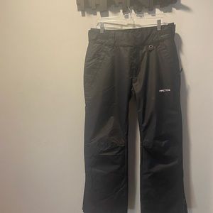 BRAND NEW SNOWPANTS